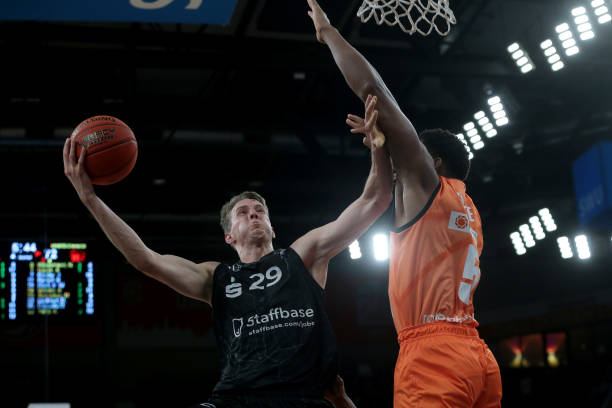 勒沃库森近 勒沃库森近