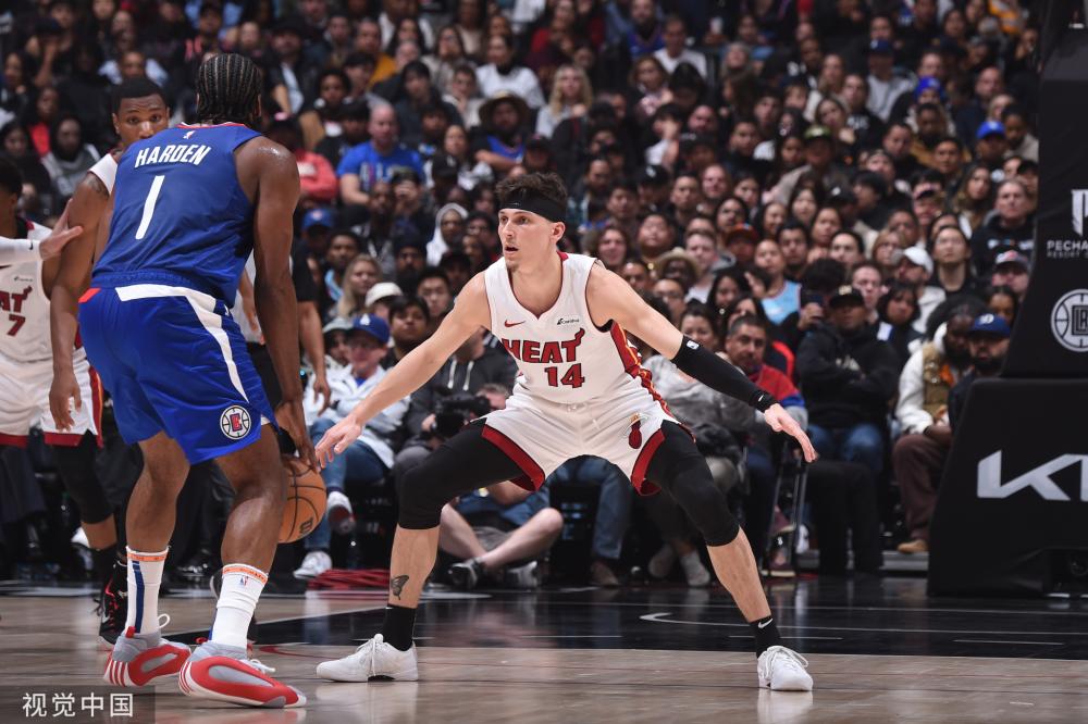 为年轻球员 为年轻球员