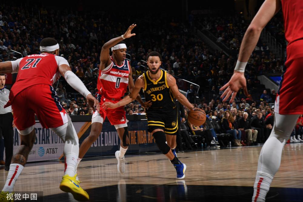 年轻的网球 年轻的网球