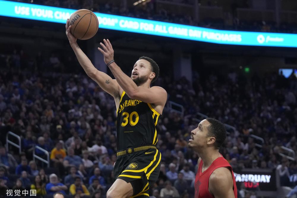 的年轻队伍 的年轻队伍